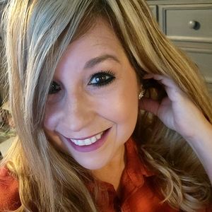 Meet your Posher, Stacy